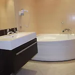 Relax Hotell
