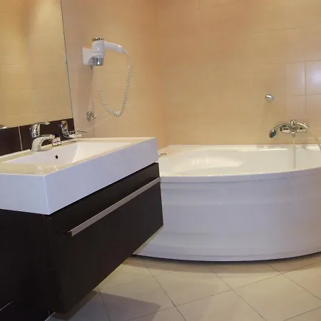 Relax Hotel